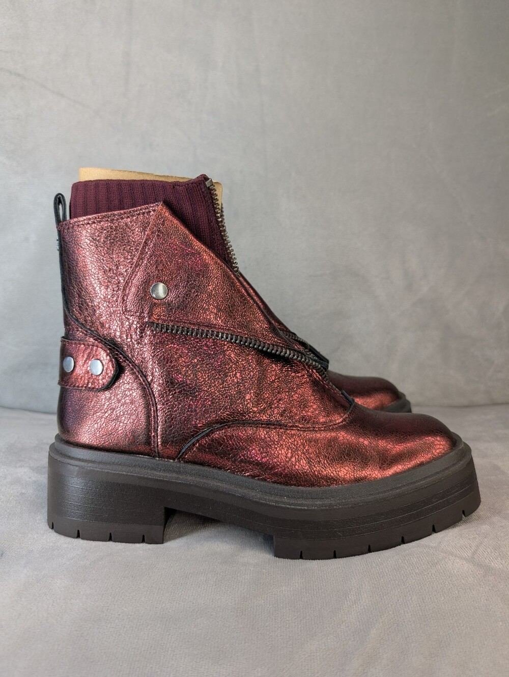 Sam Edelman Linds Chelsea Boot Bordeaux Distressed Leather Women's Size 8.5 - Picture 2 of 12